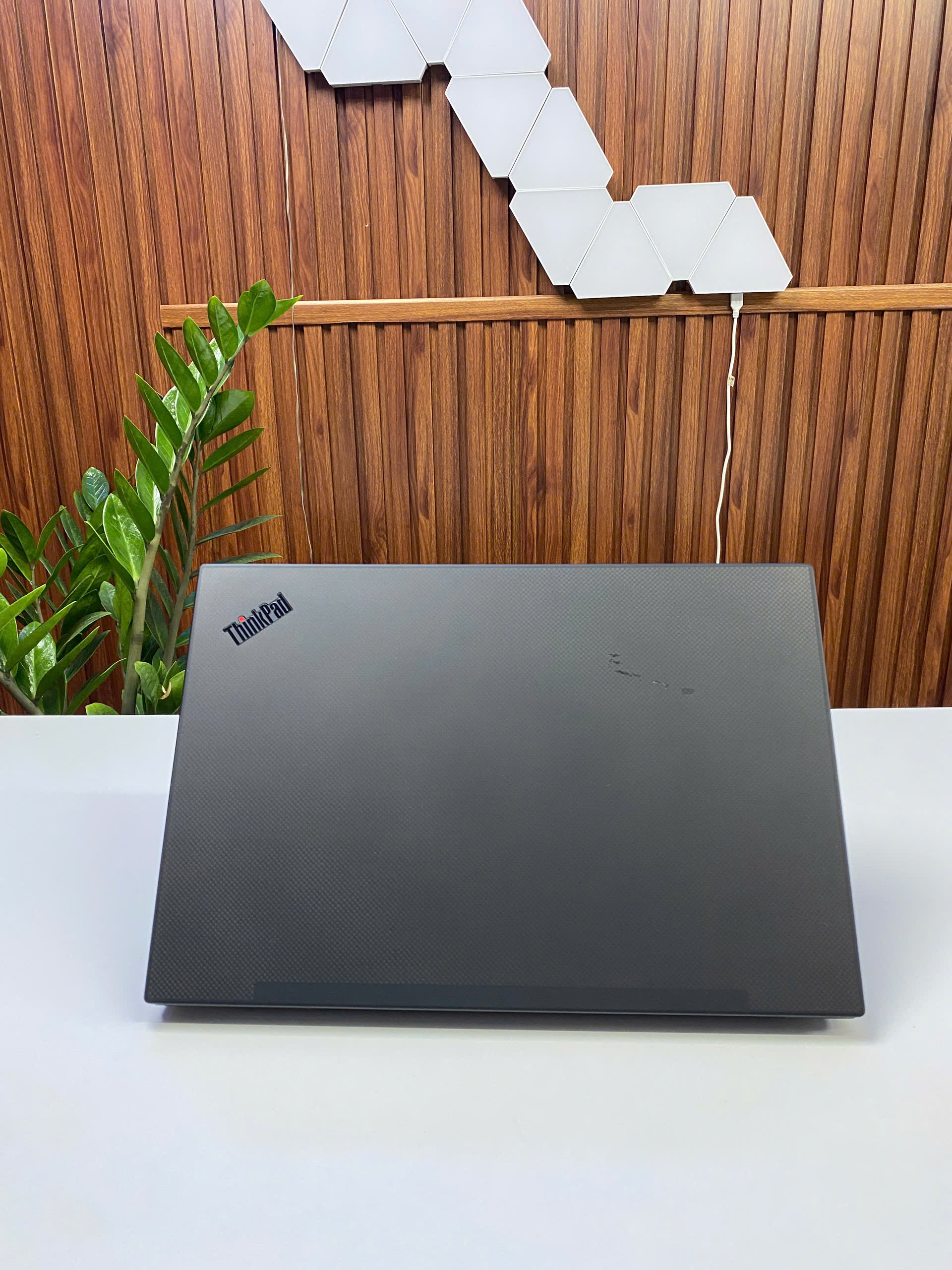Thinkpad P1 Gen 3 | I9-10885H | Ram 16G | SSD Nvme 512G | Vga Quadro T2000 4G | LCD 15.6