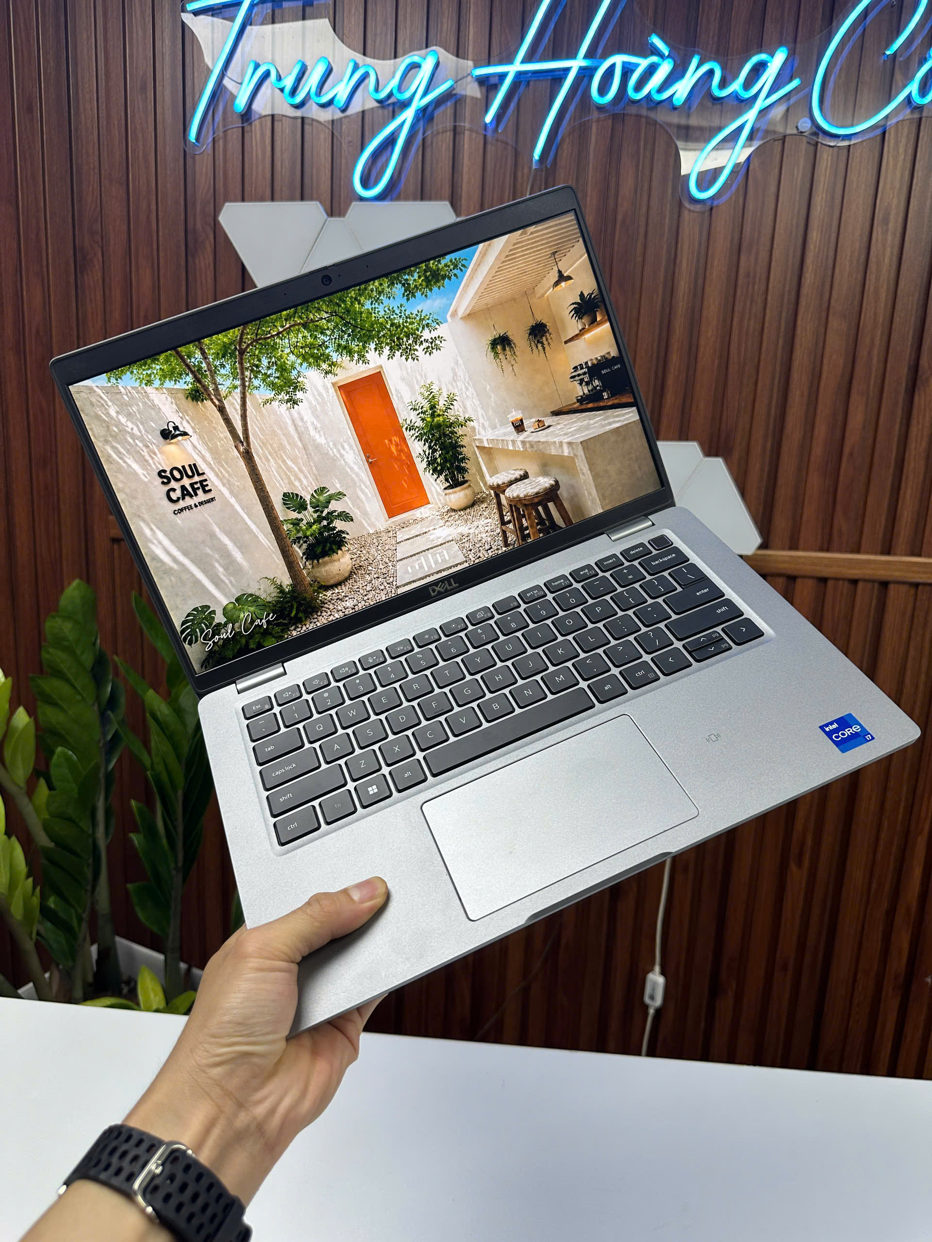 Dell Latitude 5421 | I7-11850H | Ram 16G | SSD Nvme 256G | Vga Iris Xe |  LCD 14